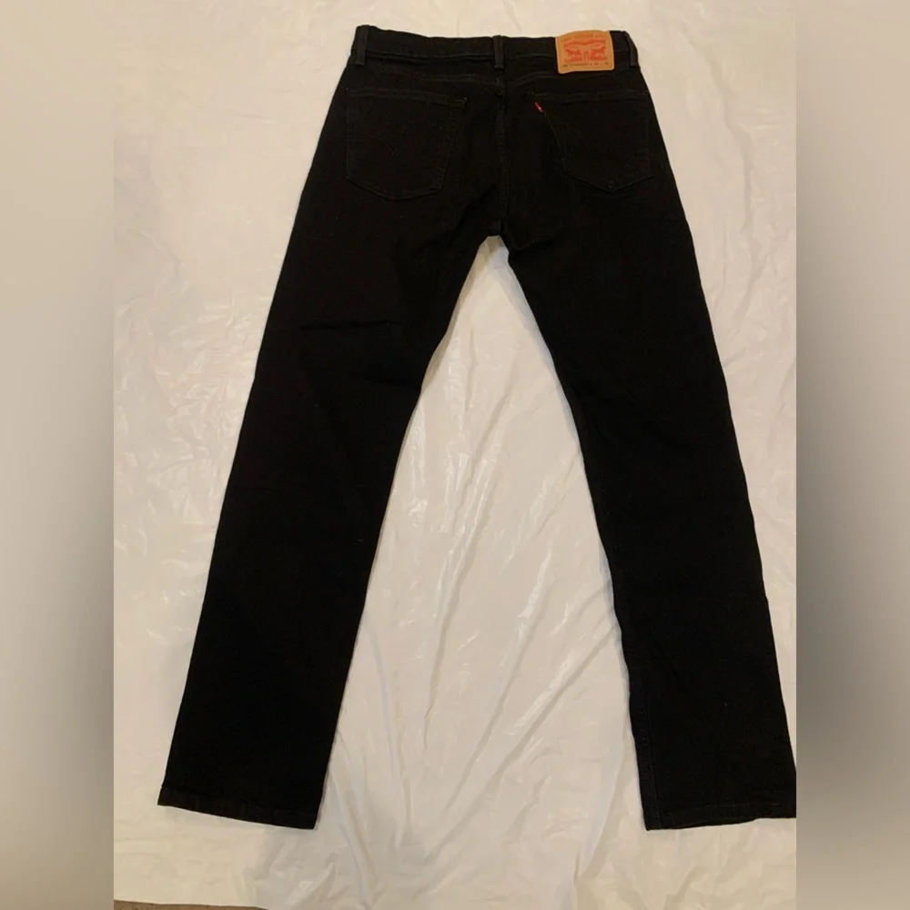 Levi's 501 Original Fit Dark Wash Button Fly Men's Jeans 30x32